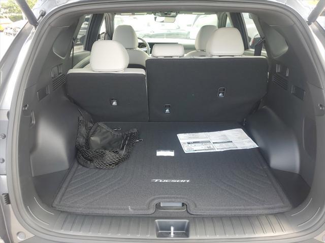 new 2025 Hyundai TUCSON Hybrid car, priced at $41,136