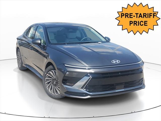 new 2025 Hyundai Sonata Hybrid car, priced at $32,040