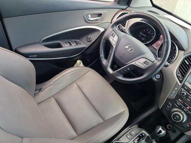 used 2018 Hyundai Santa Fe car, priced at $13,899