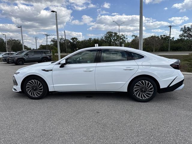 used 2024 Hyundai Sonata Hybrid car, priced at $25,470