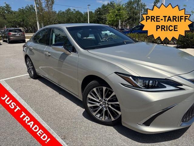 used 2021 Lexus ES 300h car, priced at $31,995
