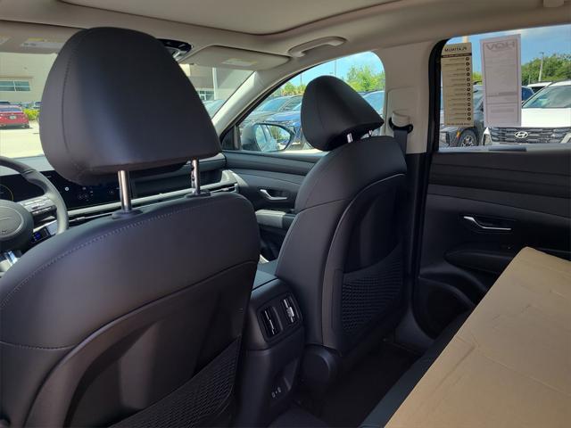 new 2025 Hyundai TUCSON Hybrid car, priced at $37,844