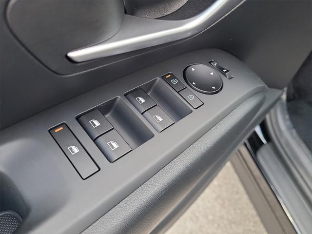 new 2025 Hyundai TUCSON Hybrid car, priced at $37,844