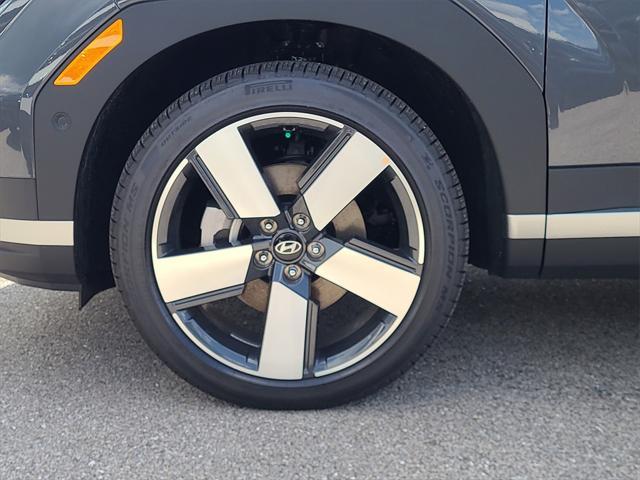 new 2025 Hyundai Santa Fe car, priced at $40,552