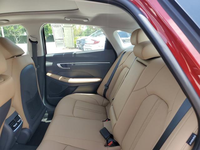 new 2025 Hyundai Sonata Hybrid car, priced at $37,544