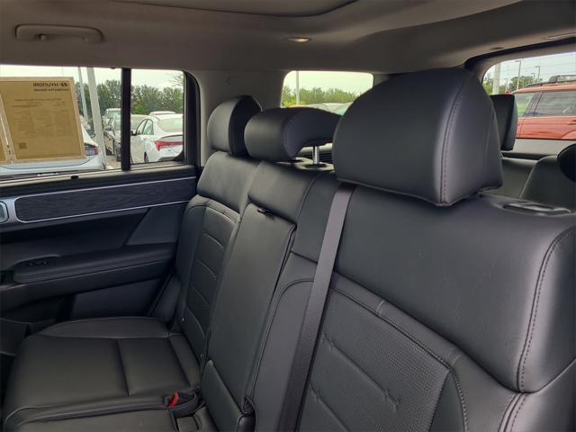 used 2025 Hyundai Santa Fe car, priced at $39,216
