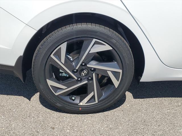 new 2025 Hyundai Elantra car, priced at $28,510