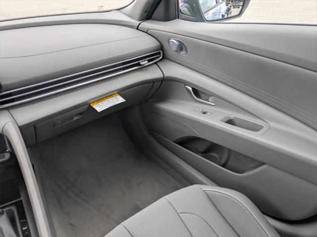 new 2025 Hyundai Elantra car, priced at $22,906