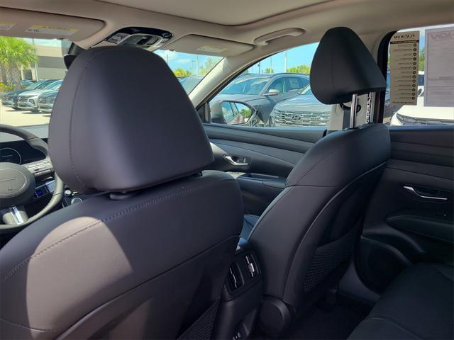 new 2025 Hyundai TUCSON Hybrid car, priced at $37,606