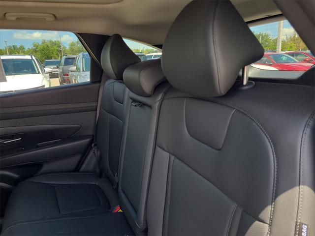 new 2025 Hyundai TUCSON Hybrid car, priced at $37,606