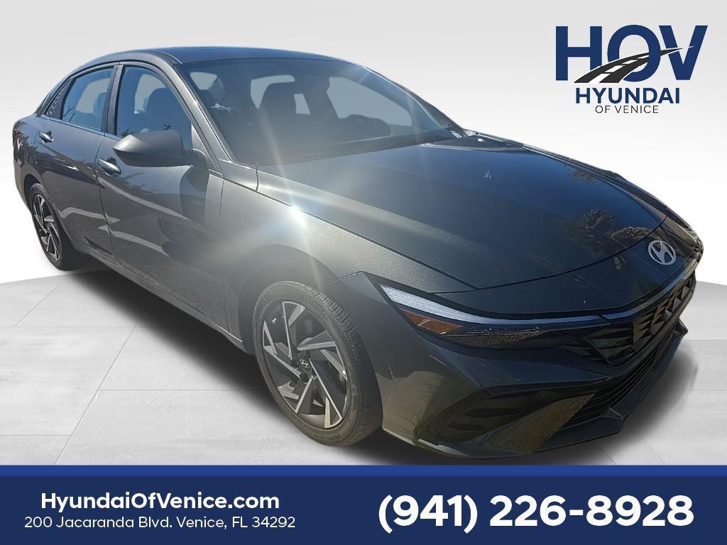 used 2025 Hyundai Elantra car