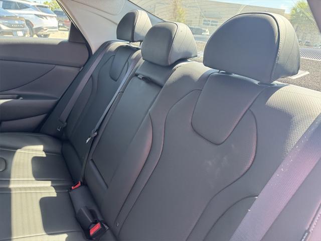 new 2025 Hyundai Elantra car, priced at $26,334