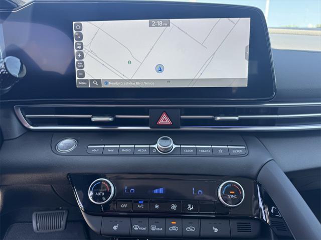 new 2025 Hyundai Elantra car, priced at $26,334