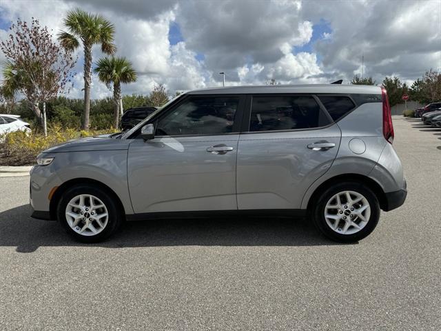 used 2022 Kia Soul car, priced at $15,998