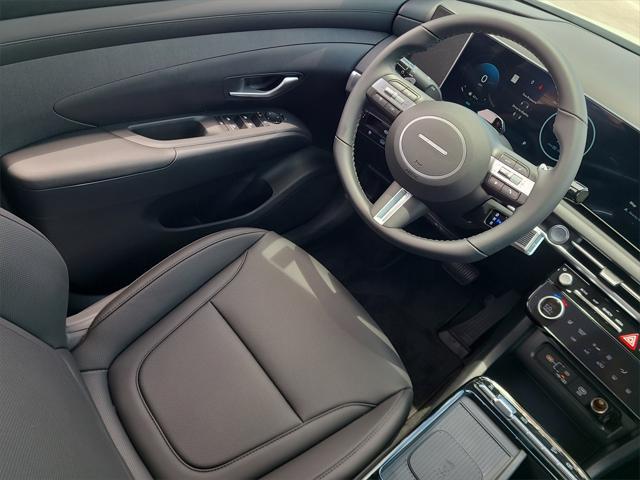 new 2025 Hyundai TUCSON Hybrid car, priced at $37,770