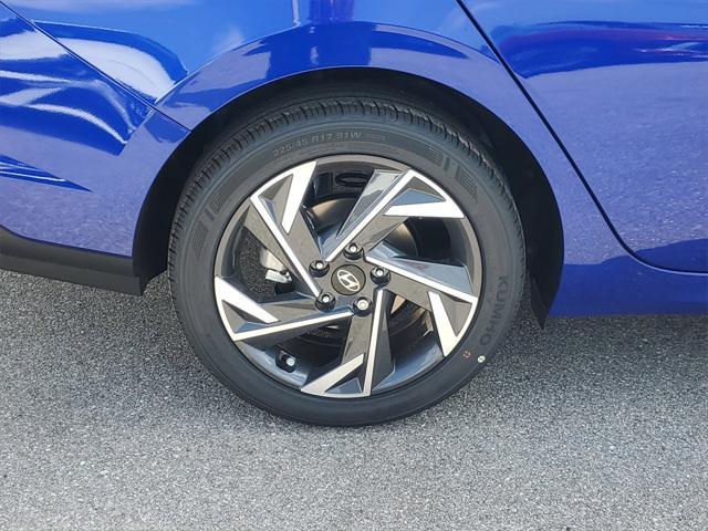 new 2025 Hyundai Elantra car, priced at $23,039