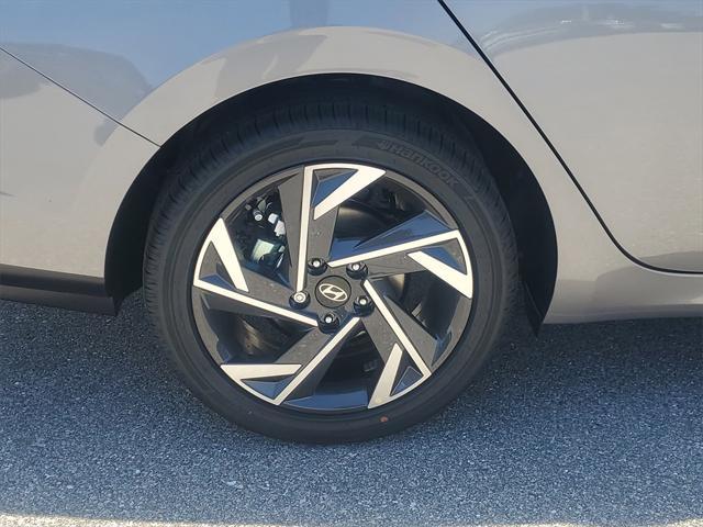 new 2025 Hyundai Elantra car, priced at $26,461