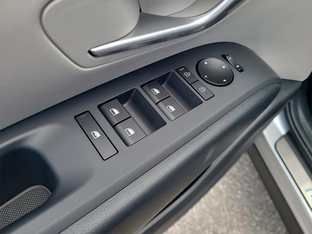 new 2025 Hyundai Tucson car, priced at $31,987