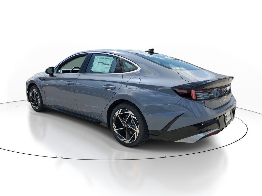 new 2025 Hyundai Sonata car, priced at $29,863