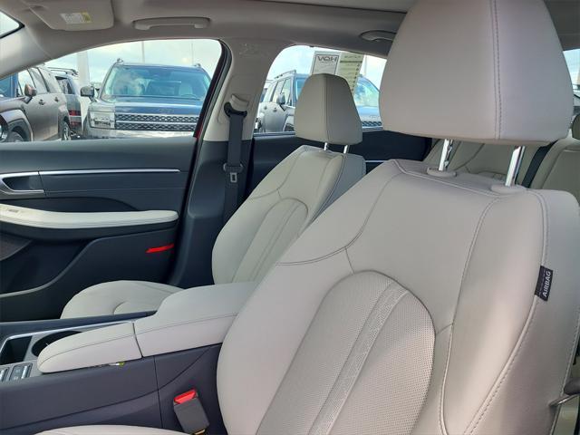 new 2025 Hyundai Sonata Hybrid car, priced at $37,575