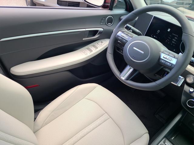 new 2025 Hyundai Sonata Hybrid car, priced at $37,575