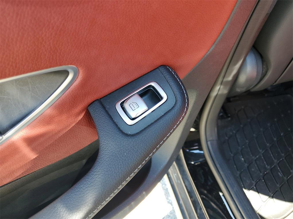 used 2021 Mercedes-Benz GLC 300 car, priced at $24,998