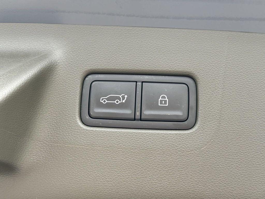 new 2025 Hyundai Santa Fe car, priced at $40,090