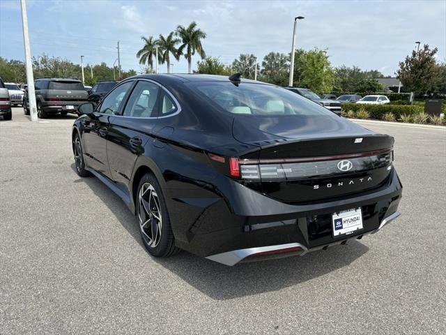 new 2024 Hyundai Sonata car, priced at $27,932