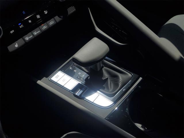 new 2025 Hyundai Elantra car, priced at $25,895