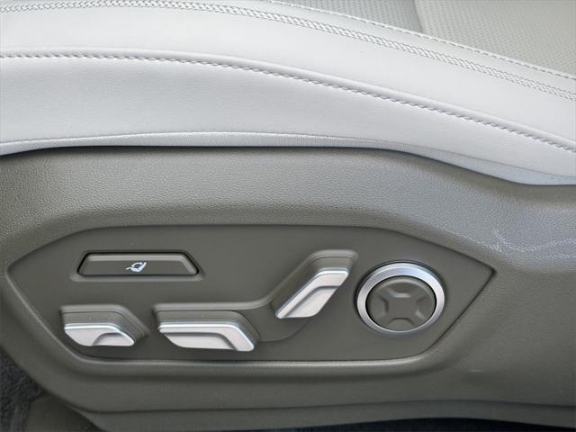 new 2025 Hyundai Santa Fe car, priced at $45,348