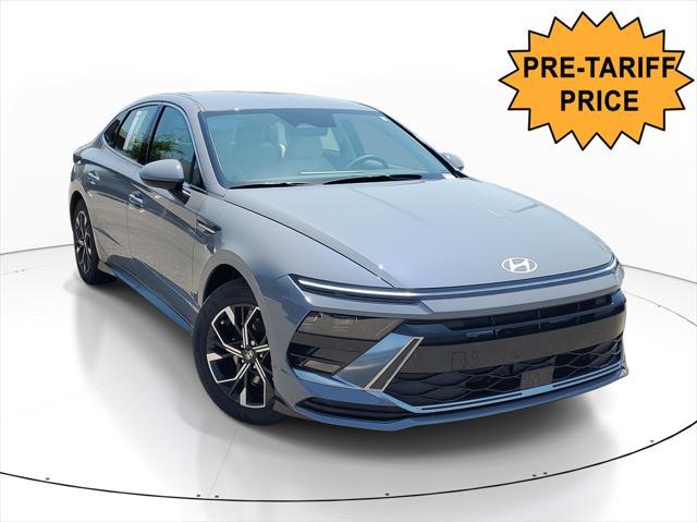 new 2025 Hyundai Sonata car, priced at $28,580