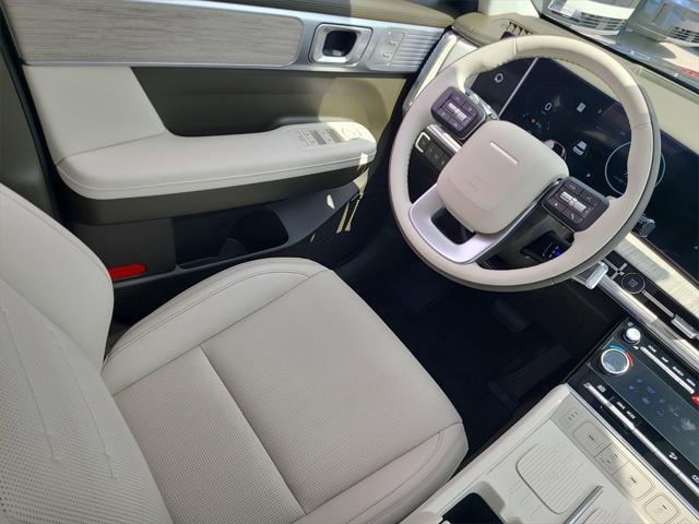 new 2025 Hyundai SANTA FE HEV car, priced at $45,245