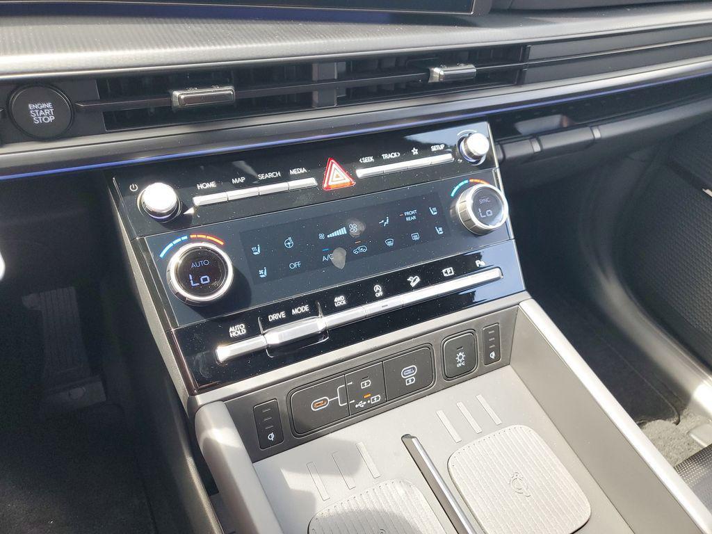 new 2025 Hyundai Santa Fe car, priced at $41,932