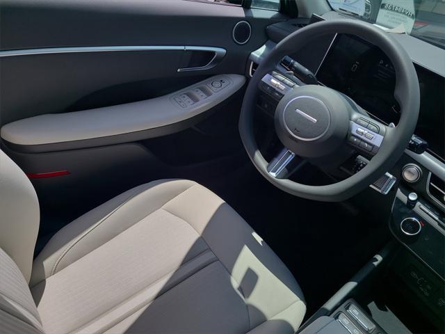 new 2025 Hyundai Sonata car, priced at $28,846