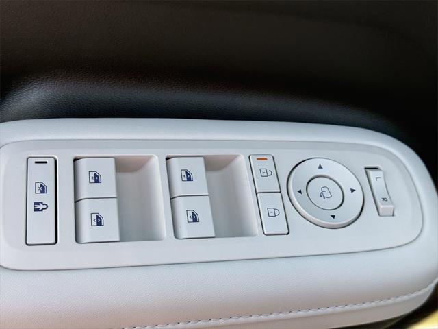 new 2025 Hyundai SANTA FE HEV car, priced at $47,521