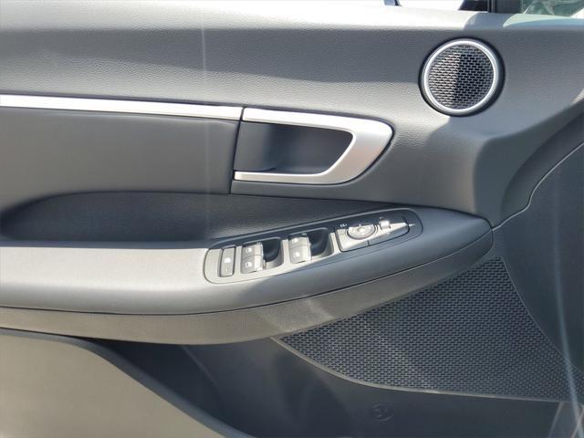 new 2025 Hyundai Sonata Hybrid car, priced at $30,793