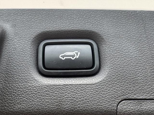 used 2023 Hyundai Santa Fe car, priced at $25,488