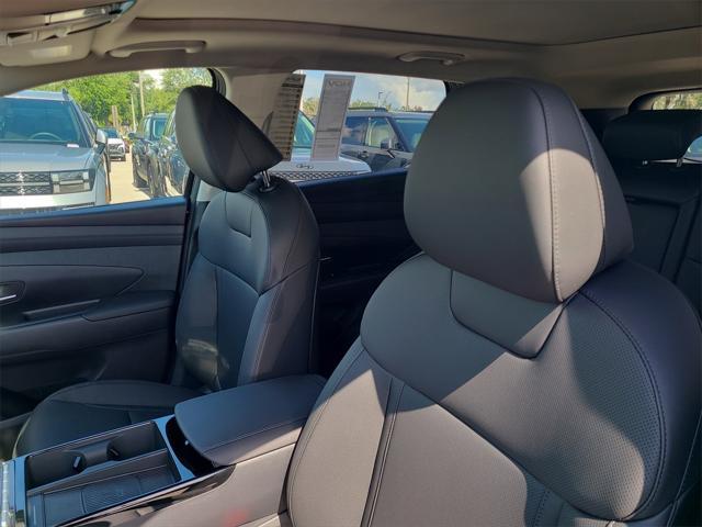 new 2025 Hyundai TUCSON Hybrid car, priced at $37,405