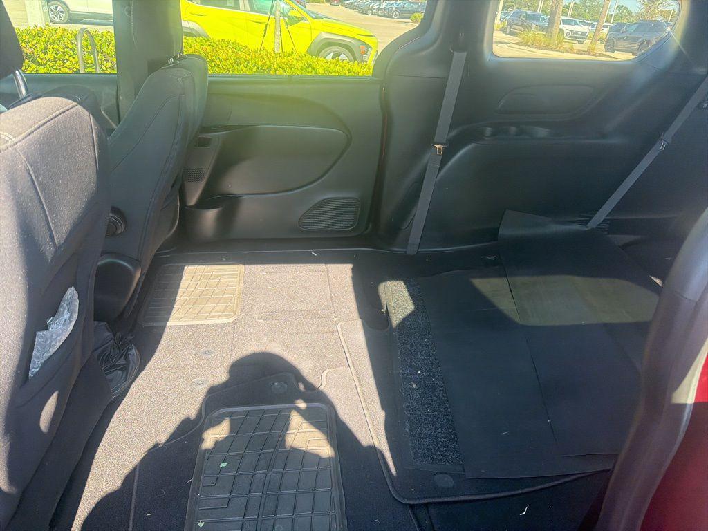 used 2018 Chrysler Pacifica car, priced at $13,997