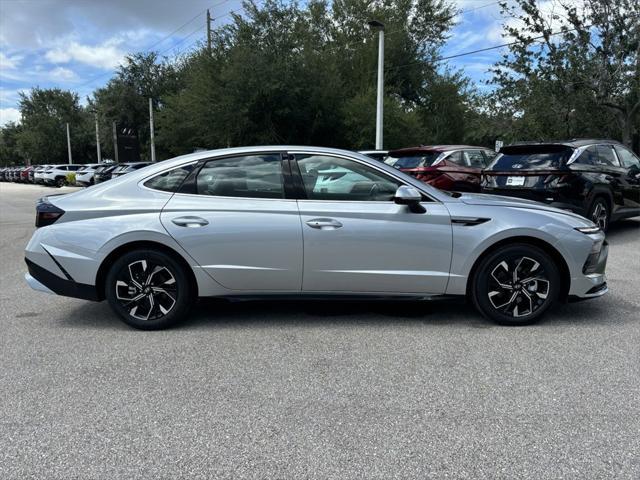 new 2024 Hyundai Sonata car, priced at $25,047