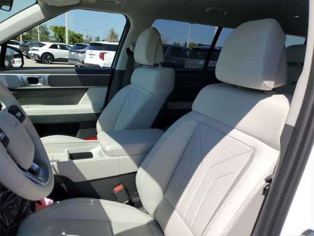 new 2025 Hyundai Santa Fe car, priced at $38,032