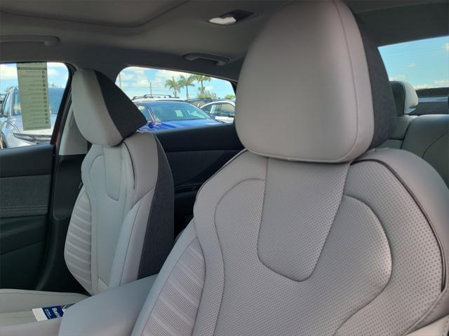 new 2025 Hyundai Elantra car, priced at $29,080