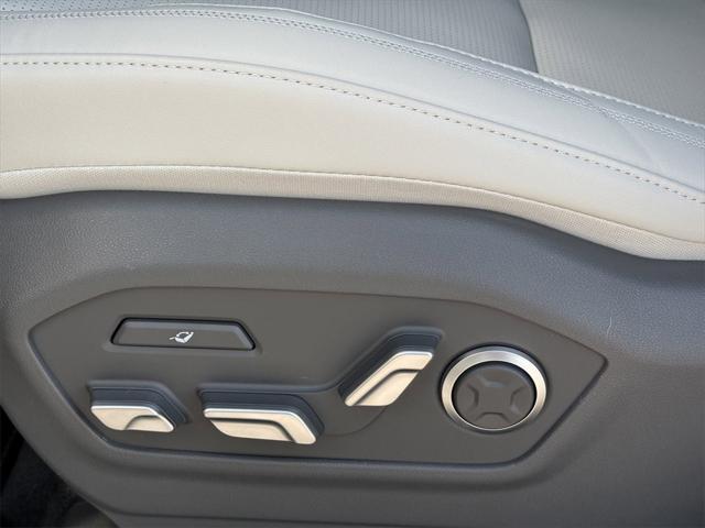 new 2025 Hyundai Santa Fe car, priced at $45,231