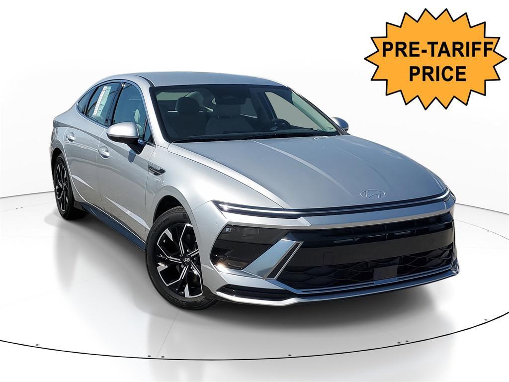 new 2025 Hyundai Sonata car, priced at $26,912