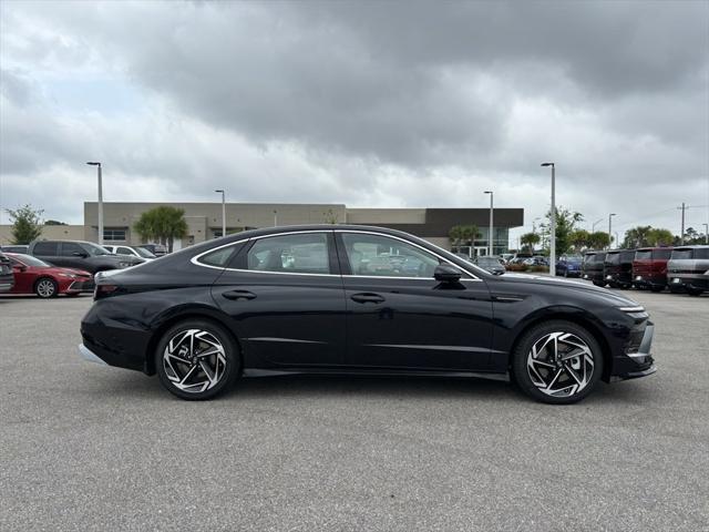 new 2024 Hyundai Sonata car, priced at $27,932