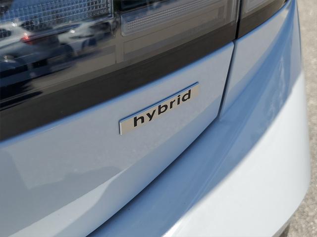 new 2025 Hyundai Sonata Hybrid car, priced at $39,030