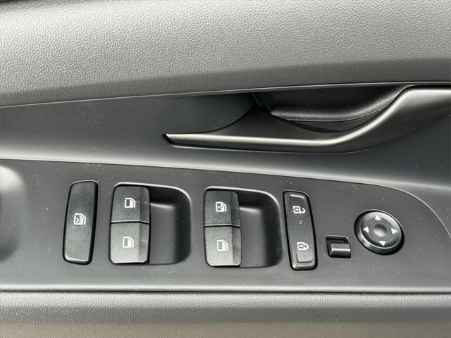 new 2025 Hyundai Elantra car, priced at $22,718