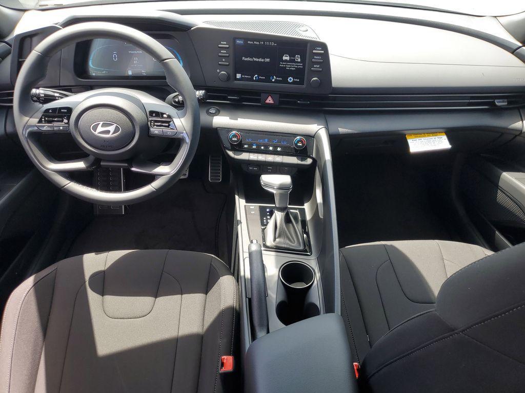 new 2025 Hyundai Elantra car, priced at $22,981