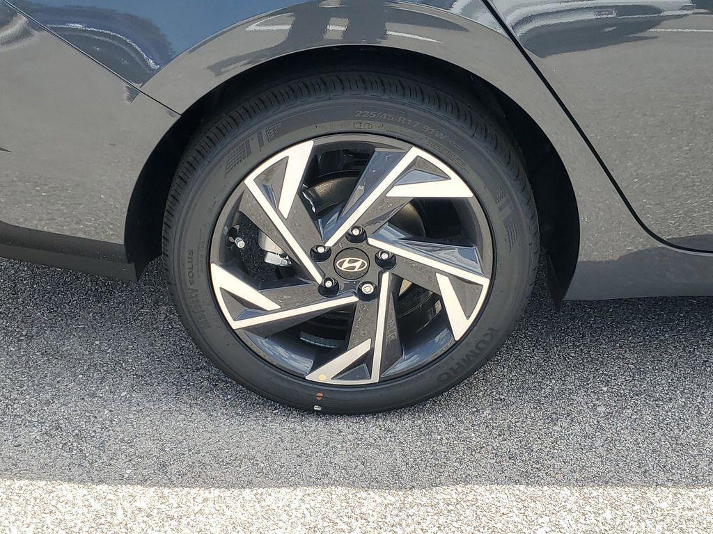 new 2025 Hyundai Elantra car, priced at $22,981