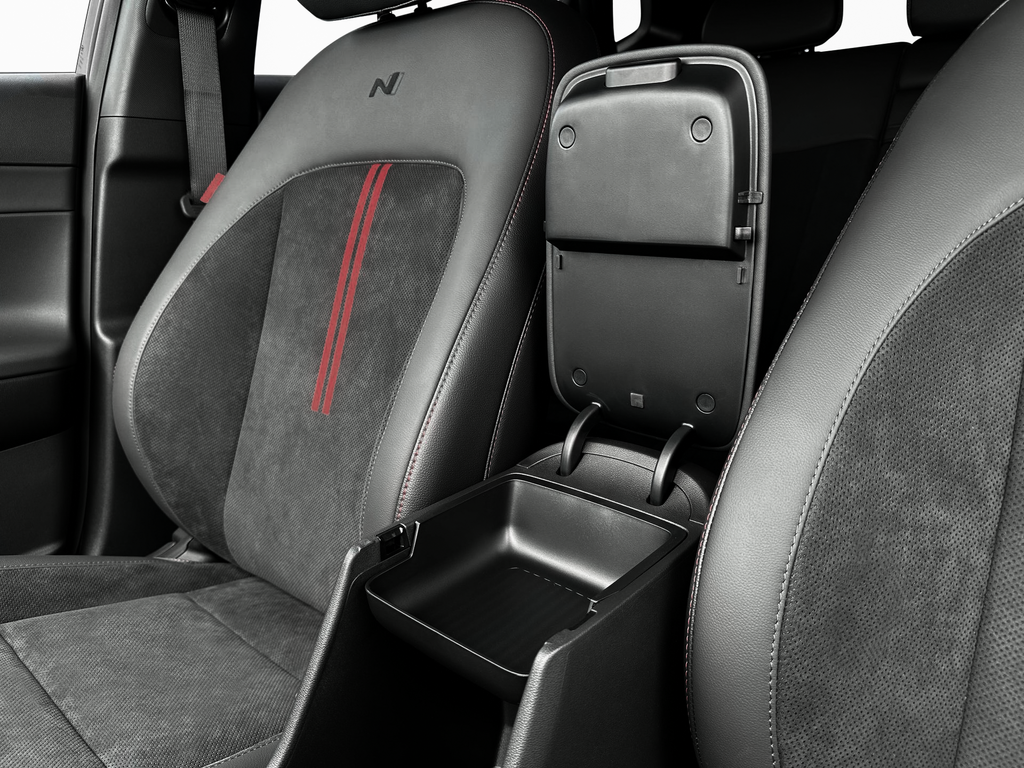 new 2025 Hyundai Kona car, priced at $29,952